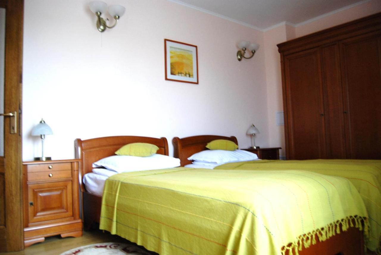 Casa Rad Hotel Sînmartin Kamer foto