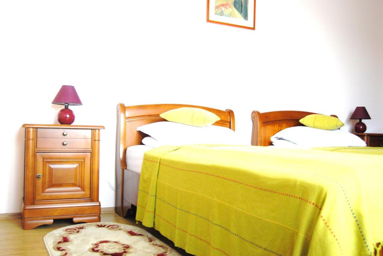 Casa Rad Hotel Sînmartin Kamer foto